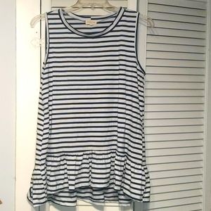 Long tank top ruffled bottom